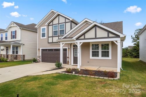 9110 Buckley Ct, Charlotte, NC, 28269-3597 | Card Image