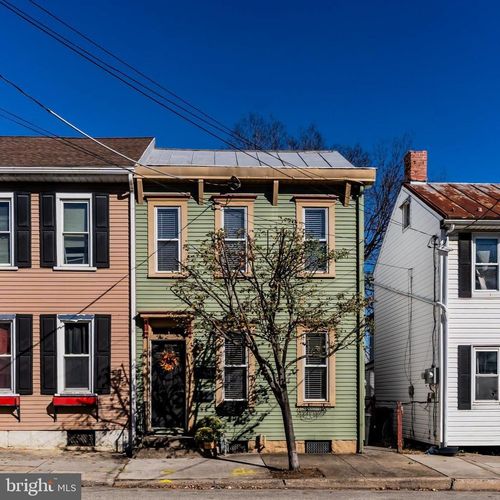 143 E North St, CARLISLE, PA, 17013-2431 | Card Image