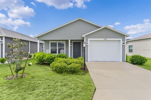 1926 Hux Ct, THE VILLAGES, FL, 34762-6594 | Card Image