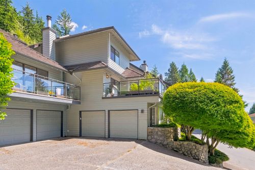 5723 Owl Crt, North Vancouver, BC, V7R4V1 | Card Image