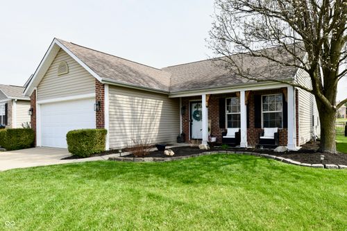 11971 Driftstone Dr, Fishers, IN, 46037-8401 | Card Image