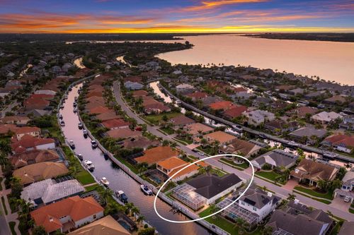 569 Mast Dr, BRADENTON, FL, 34208-8449 | Card Image