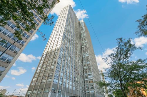 apt-5308-655 Irving Park Rd, Chicago, IL, 60613-6308 | Card Image