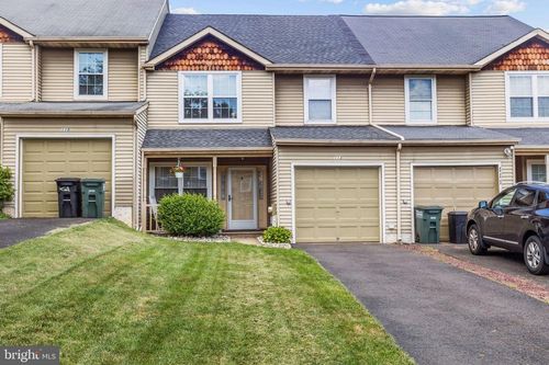 113 Mulberry Dr, Holland, PA, 18966-2856 | Card Image