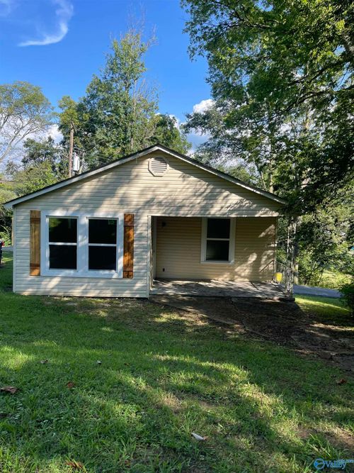 1329 Carlisle Ave, Guntersville, AL, 35976-1701 | Card Image