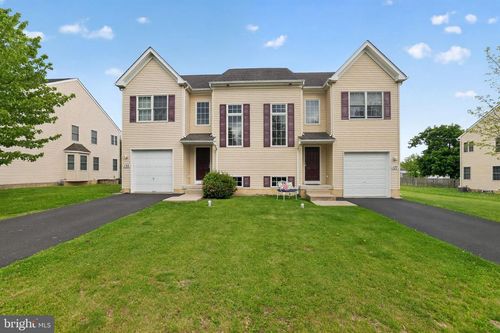 137 Sugarbush Dr, PERKASIE, PA, 18944-1601 | Card Image