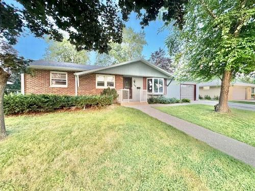348 Donald Dr, Burlington, WI, 53105-2019 | Card Image