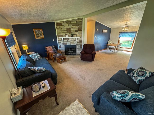 11604 Ne Wawasee Dr, House other with 6 bedrooms, 3 bathrooms and null parking in Syracuse IN | Image 7