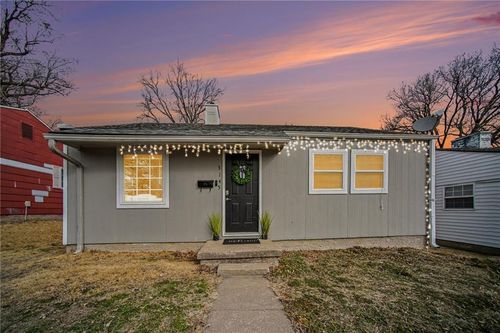 3145 Hawthorne Dr, Saint Joseph, MO, 64501-3413 | Card Image