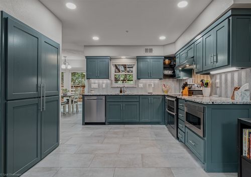 700 Silverstone Ln, Irving, TX, 75063-6837 | Card Image