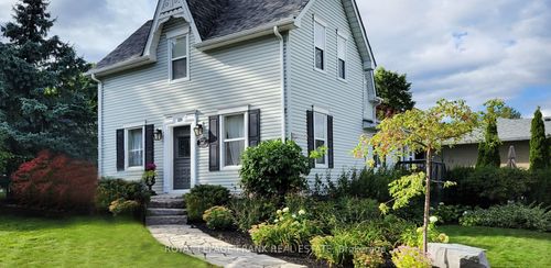 329 Mcdonald St, Port Perry, ON, L9L1L6 | Card Image