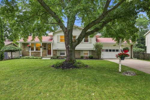 951 Thomas Dr, Ashland, OH, 44805 | Card Image