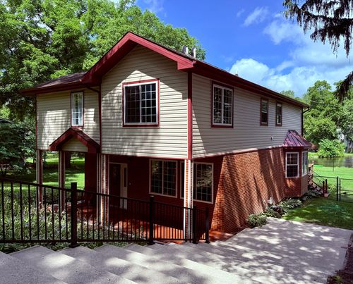 236 Forest Dr, Island Lake, IL, 60042-9731 | Card Image