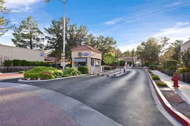 1026 - 2851 S Valley View Blvd, Townhouse with 2 bedrooms, 2 bathrooms and null parking in Las Vegas NV | Image 24