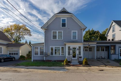 1 Farrington St, Rochester, NH, 03867-3105 | Card Image