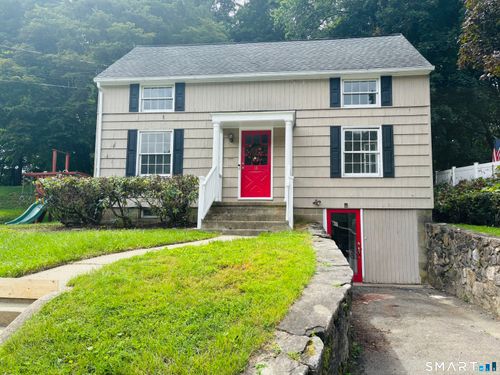 18 Cawley Ave, Bethel, CT, 06801-1833 | Card Image