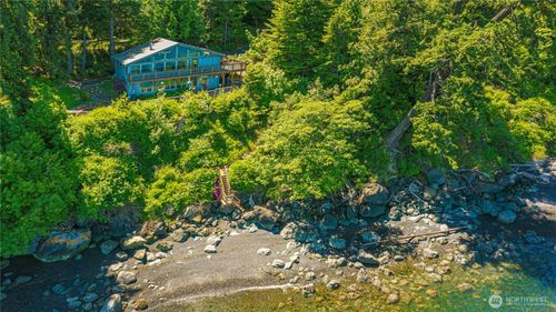295 Raccoon Point Rd, Eastsound, WA, 98245-9478 | Card Image