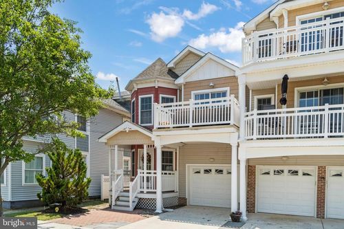 d-212 E Magnolia Ave, Wildwood, NJ, 08260-4977 | Card Image