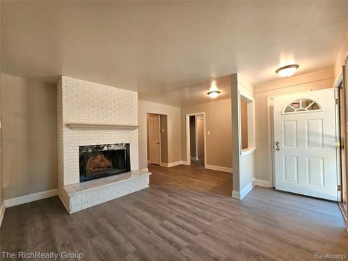 28951 Hazelwood St, Inkster, MI, 48141-1659 | Card Image