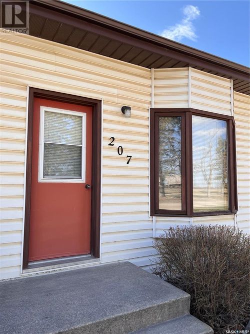 207 Railway Ave, White Fox, SK, S0J3B0 | Card Image