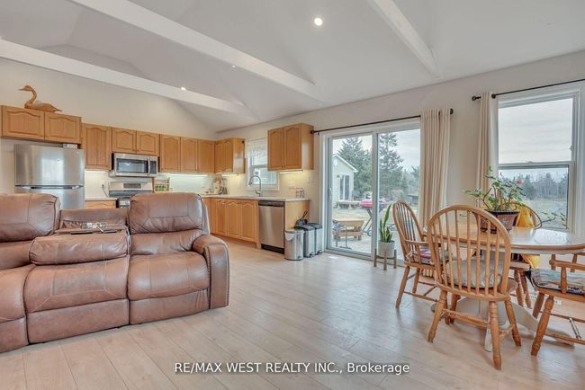 8709 9 Th Line, House other with 3 bedrooms, 3 bathrooms and 8 parking in Utopia ON | Image 14