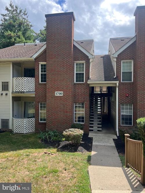 1701 Diamond Dr, NEWTOWN, PA, 18940-2431 | Card Image