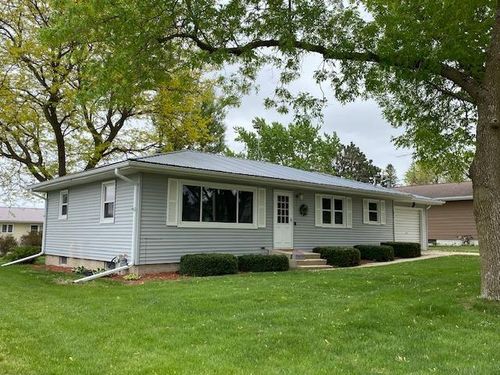1011 Red Maple Ave, Cresco, IA, 52136-1030 | Card Image