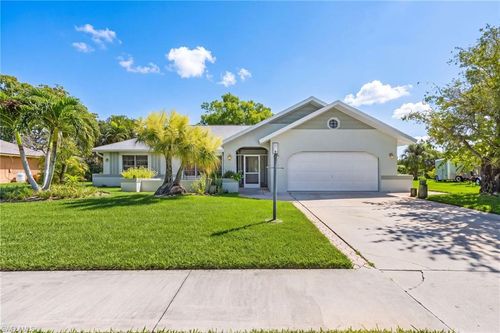 4220 Glasgow Ct, NORTH FORT MYERS, FL, 33903-4917 | Card Image