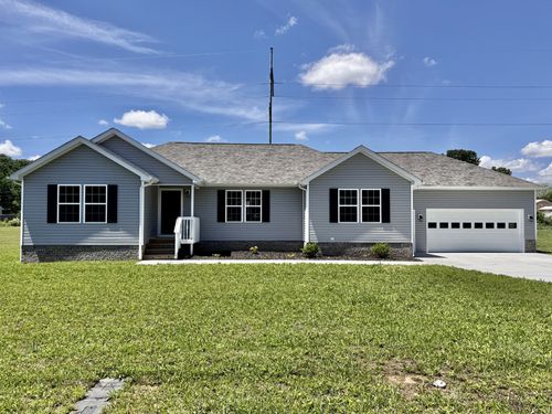 62 Sundance Dr, Lawrenceburg, TN, 38464-8301 | Card Image