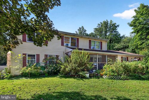 26 Cromwell Dr, CHESTERFIELD, NJ, 08515-1900 | Card Image