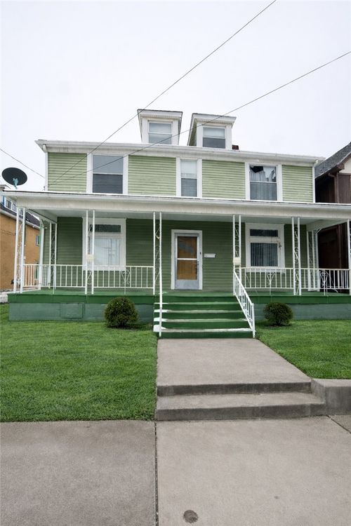 6 Pine St, Natrona Heights, PA, 15065-2608 | Card Image