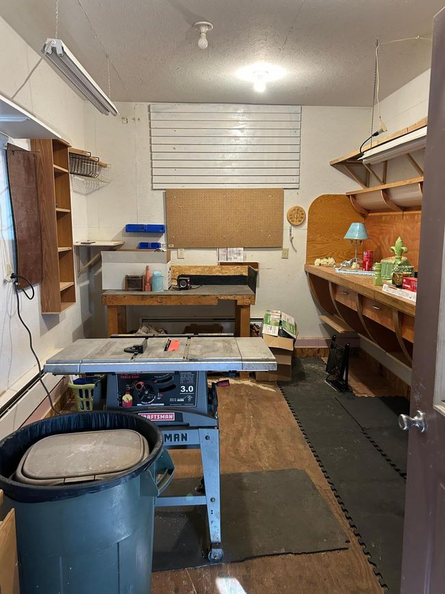 Detached garage enclosed workshop | Image 46