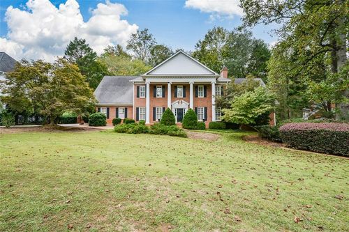 1640 Lazy River Ln, Sandy Springs, GA, 30350-3522 | Card Image