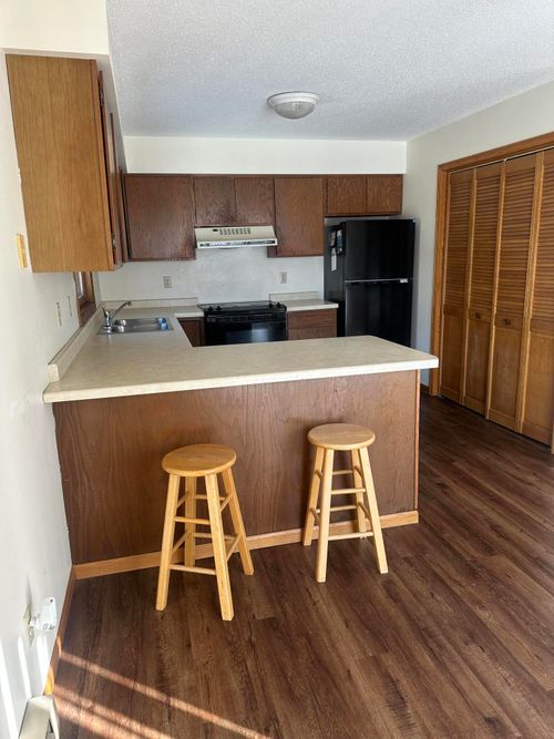 1041 Terrace Dr, Onalaska, WI, 54650-2131 | Card Image