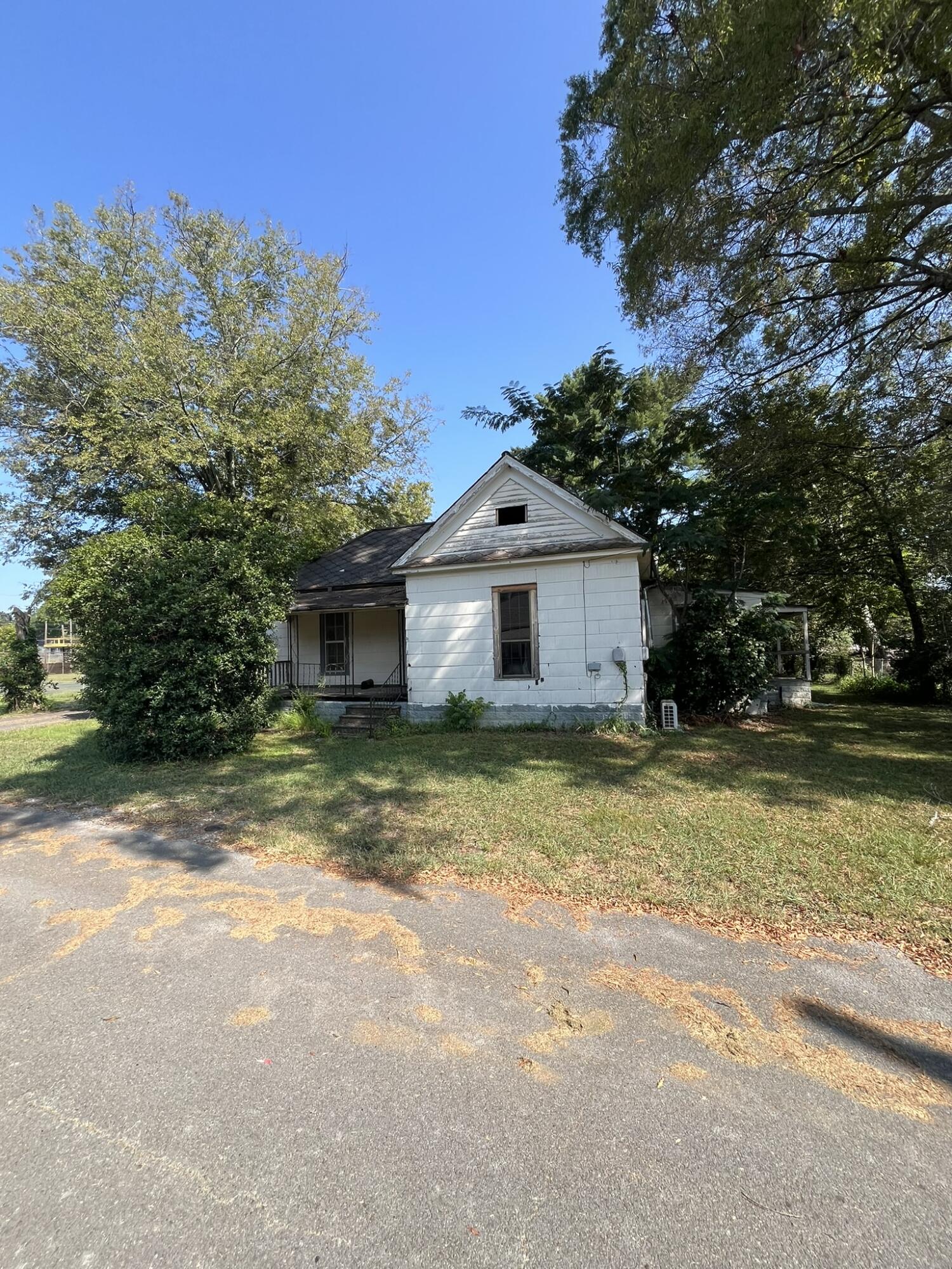 14th St, Chickamauga, GA 30707