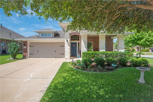 2200 Infield Ct, Brenham, TX, 77833-9462 | Card Image