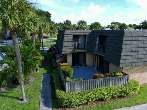 620 6th Way, West Palm Beach, FL, 33407-6694 | Card Image