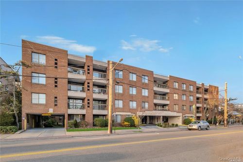 2n-376 Central Avenue, Hempstead, NY, 11559 | Card Image