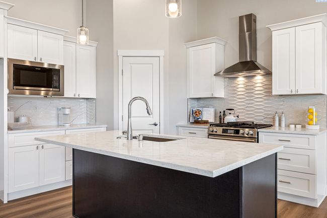 10705 Danube Dr, Home with 4 bedrooms, 2 bathrooms and null parking in Pasco WA | Image 15