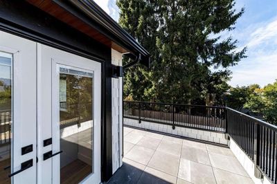 5447 Killarney St, Townhouse with 2 bedrooms, 2 bathrooms and 1 parking in Vancouver BC | Image 2