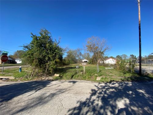 4329 Bond St, Houston, TX, 77026-5835 | Card Image
