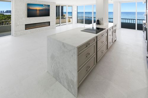 7c-5510 N Ocean Dr, Riviera Beach, FL, 33404-2521 | Card Image