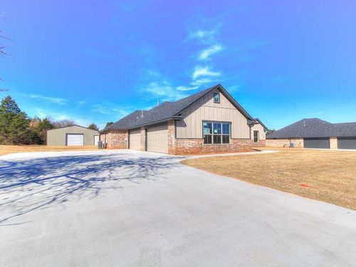 11673 Ward Road, Edmond, OK, 73034 | Card Image