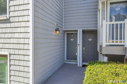 114-114 Rowayton Woods Dr, Norwalk, CT, 06854-3936 | Card Image
