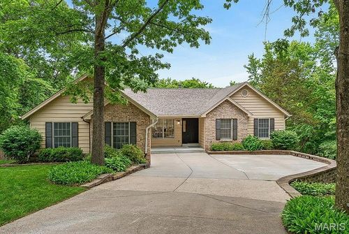 519 Whippoorwill View Dr, Innsbrook, MO, 63390-6408 | Card Image
