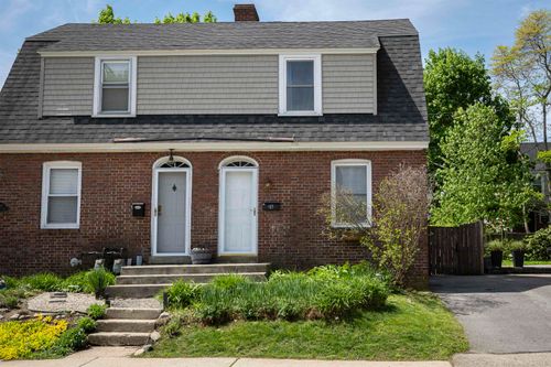 189 Concord Way, Portsmouth, NH, 03801-3407 | Card Image