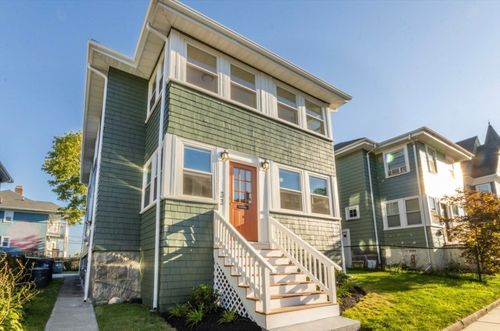 33-33 Pierce Ave, Boston, MA, 02122-2315 | Card Image