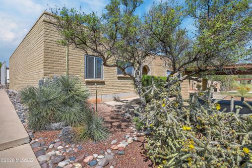 1352 S Brewer Drive, Tucson, AZ, 85713 | Card Image