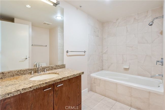 603 - 3141 Michelson Dr, Condo with 2 bedrooms, 2 bathrooms and 2 parking in Irvine CA | Image 20