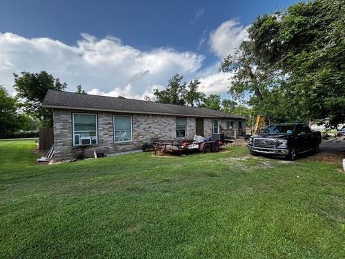 5204 Knight Rd, Rosharon, TX, 77583-2612 | Card Image